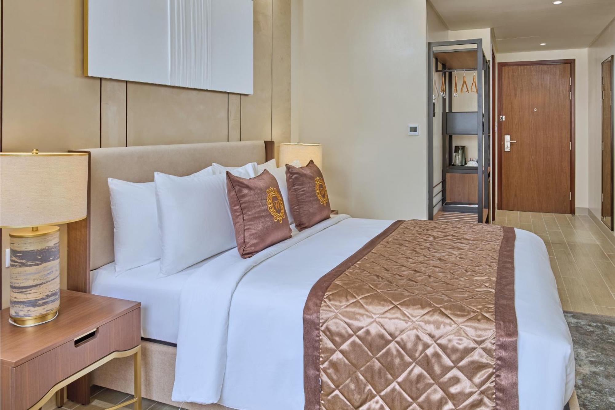 Grand Westside Manila Bay Hotel Paranaque City Exterior photo